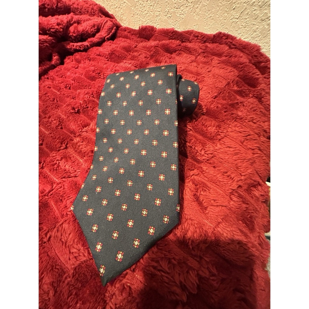 VTG Wembley Blue Red And Gold Floral Shape  100% Silk Tie 4" Wide 56" Long